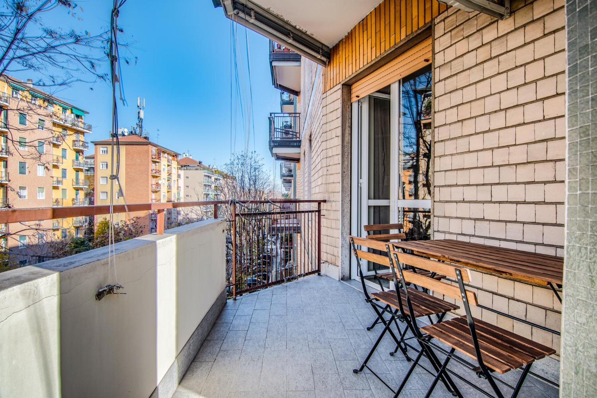 Appartement Via Morgantini 5 Pax Wi-fi Milan